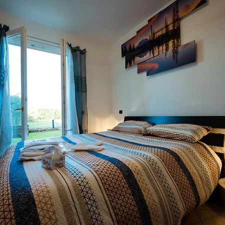 Oliva Apartment - Featuring A Private Garden And Access To A Pool Barcuzzi Eksteriør bilde