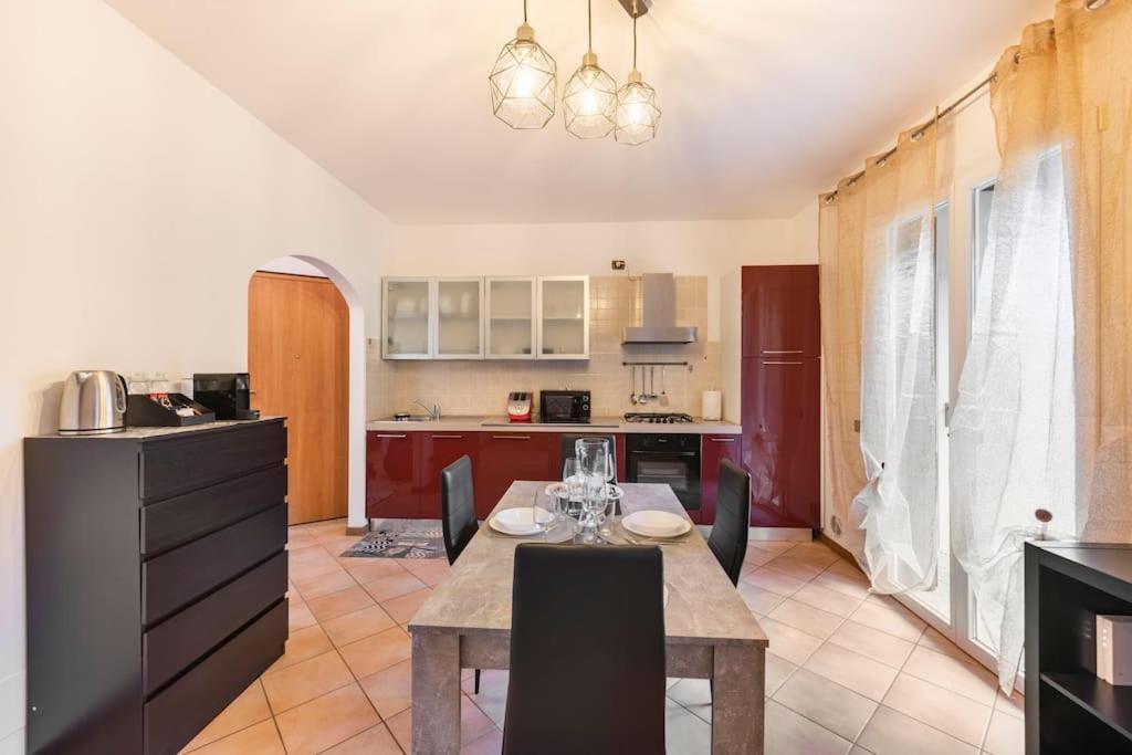 Oliva Apartment - Featuring A Private Garden And Access To A Pool Barcuzzi Eksteriør bilde