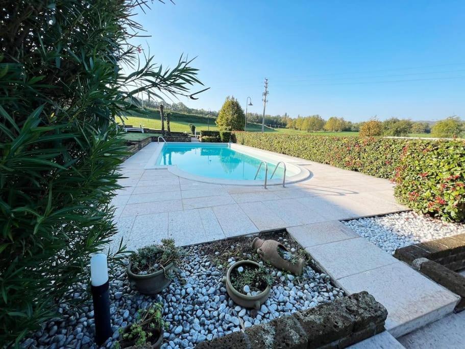 Oliva Apartment - Featuring A Private Garden And Access To A Pool Barcuzzi Eksteriør bilde