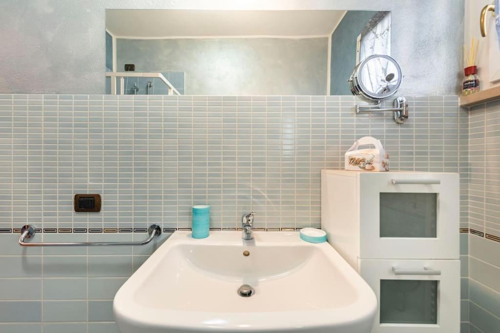 Oliva Apartment - Featuring A Private Garden And Access To A Pool Barcuzzi Eksteriør bilde